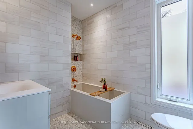 Additional image 23 of 74 fern Ave