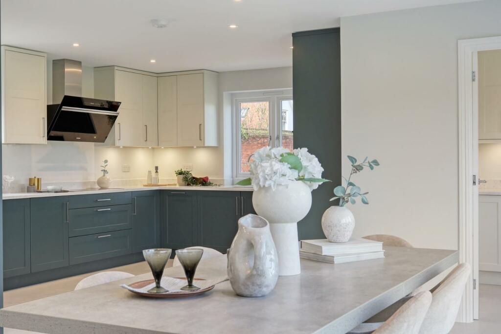 Additional image 5 of Brizes Park, Kelvedon Hatch