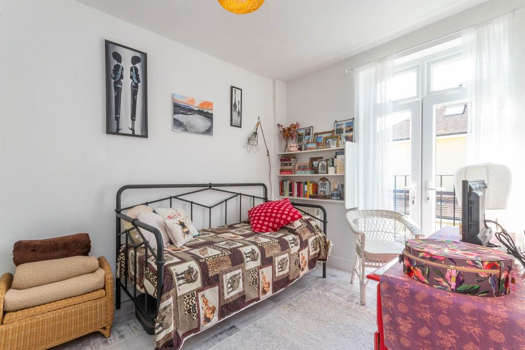 Additional image 16 of River View Terrace, Althorne, CHELMSFORD