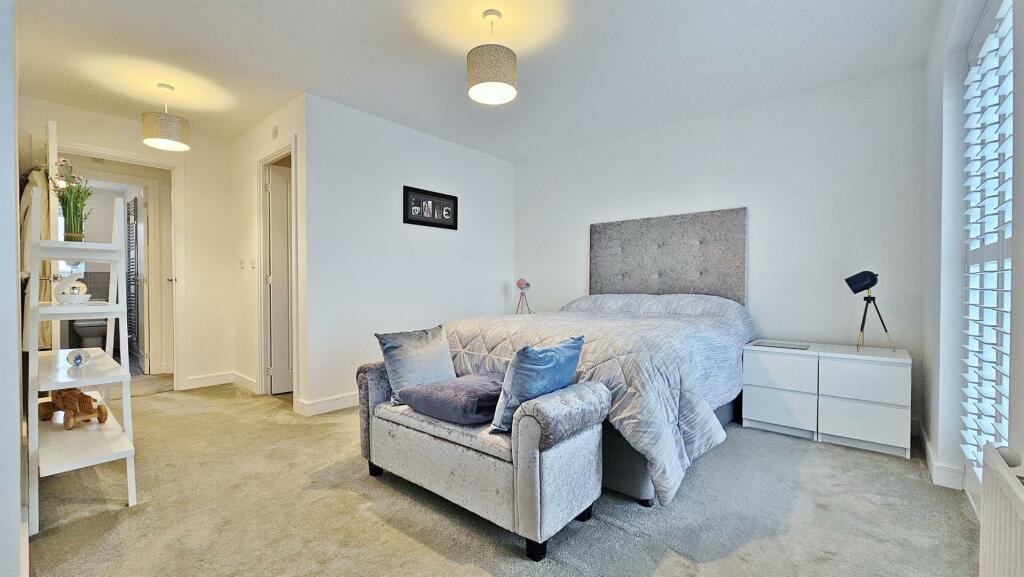 Additional image 19 of Secret Waters, Walton On The Naze