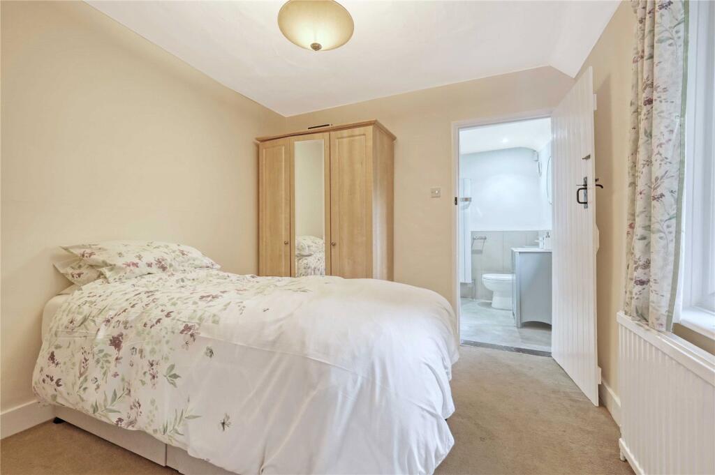 Additional image 19 of East Hanningfield Road, Rettendon Common, CM3