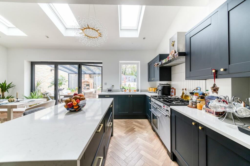 Additional image 5 of Selsdon Park Road, South Croydon, CR2