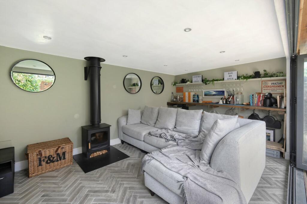 Additional image 27 of Upper Roman Road, Chelmsford, CM2