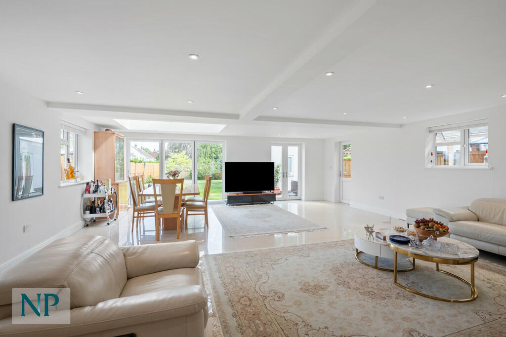 Additional image 5 of Endsleigh Court, Colchester