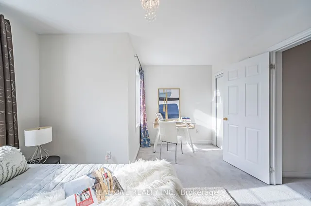 Additional image 36 of 8 Cricket Mews