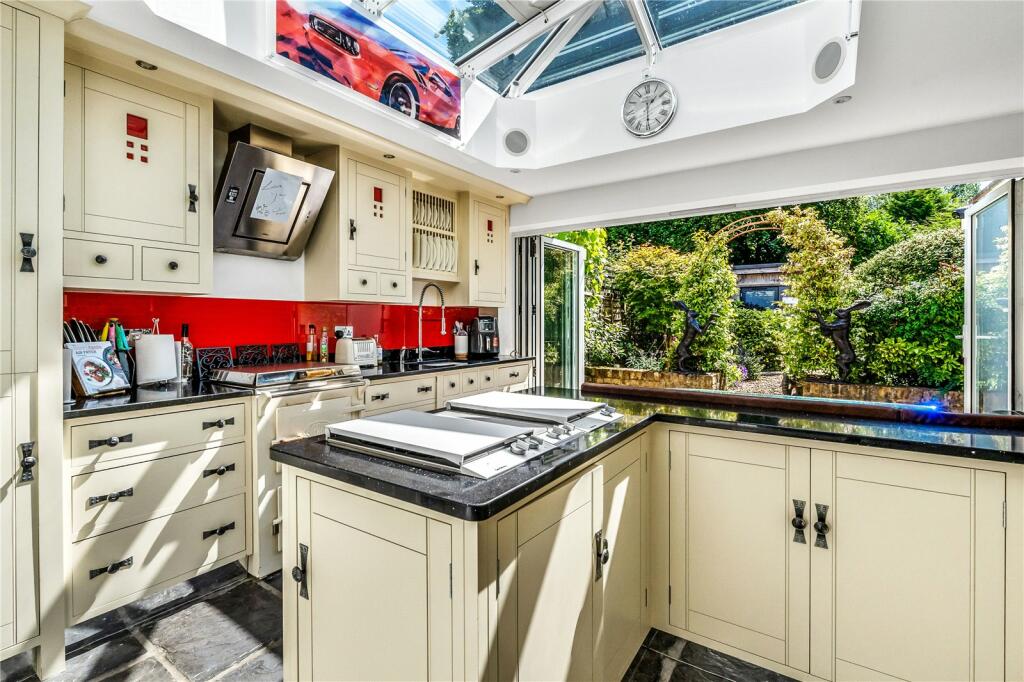 Additional image 7 of The Green, Woldingham, Surrey, CR3