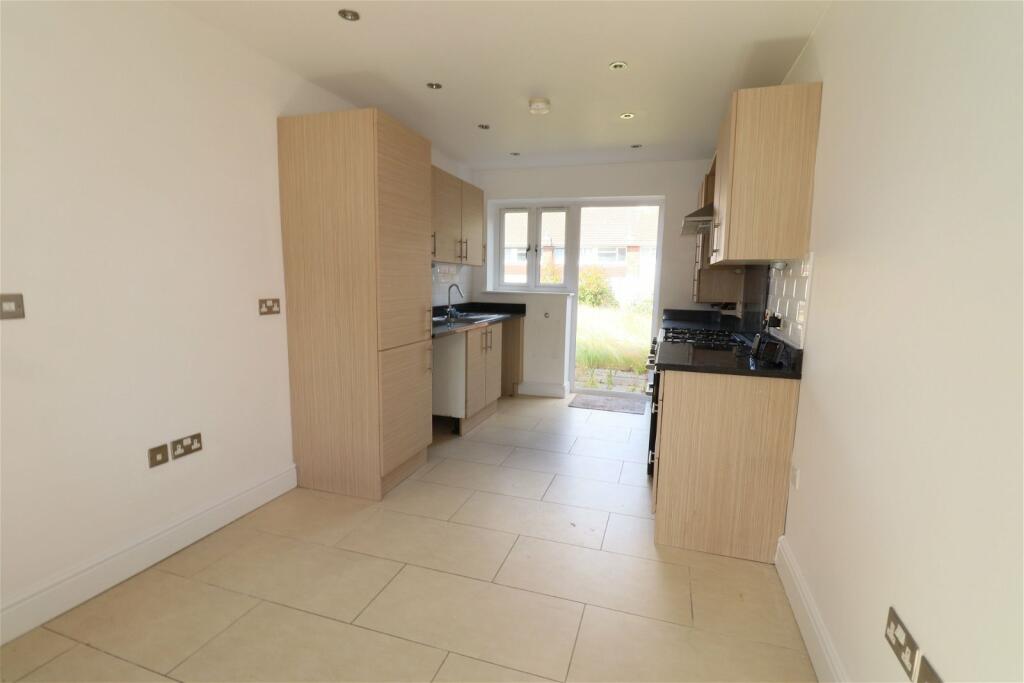 Additional image 6 of Longmead Avenue, Chelmsford, CM2 7EY