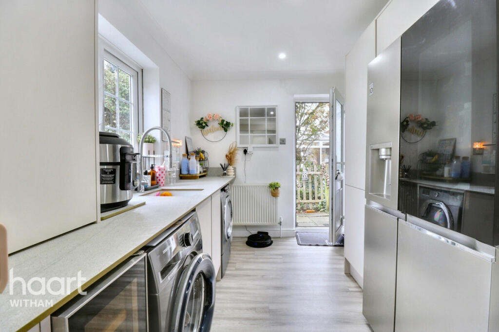 Additional image 12 of Powers Hall End, Witham