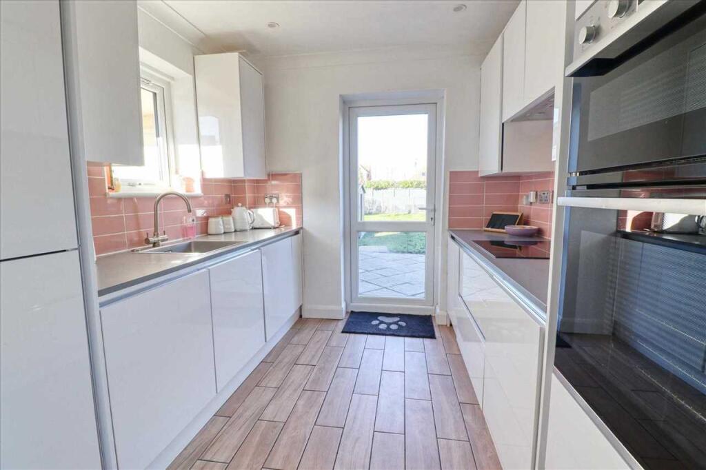 Additional image 6 of Bedford Road, Holland on Sea