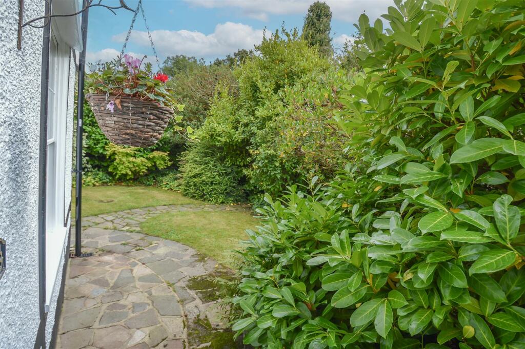 Additional image 26 of Middle Road, Ingrave, Brentwood