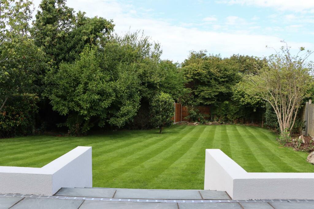 Additional image 22 of Ashlyns Road, Frinton-On-Sea