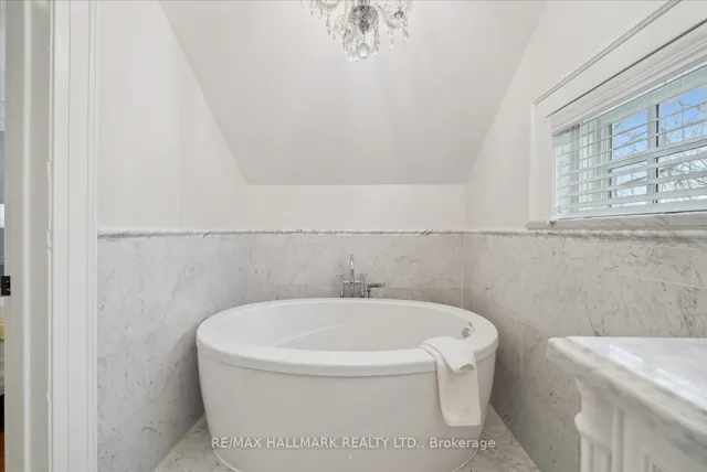 Additional image 23 of 63 Thatcher Ave