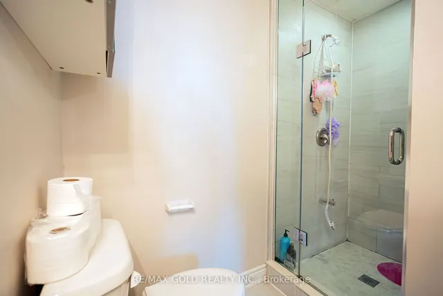 Additional image 27 of 4 Simmons Blvd