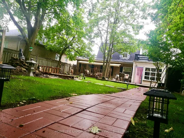 Additional image 28 of 125 Steeles Ave