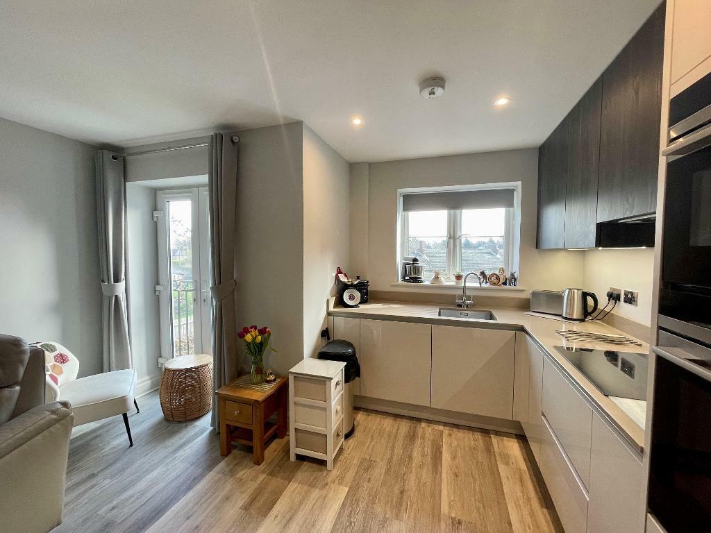 Additional image 5 of Limpsfield Road, Warlingham, Surrey, CR6 9RL