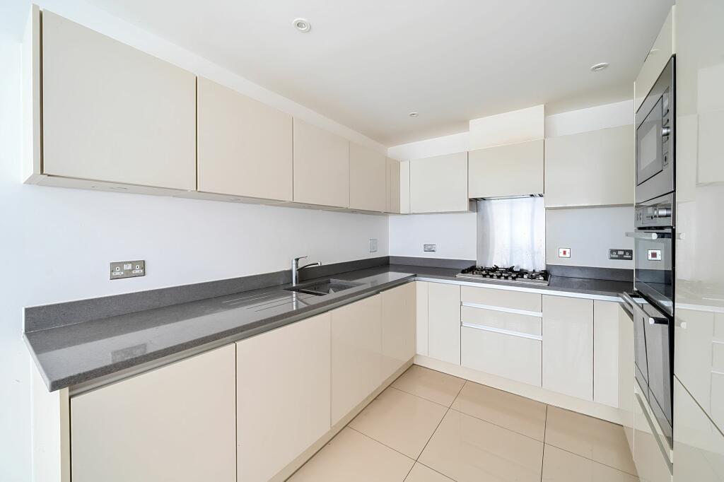 Additional image 2 of Willow Mews, Caterham, CR3