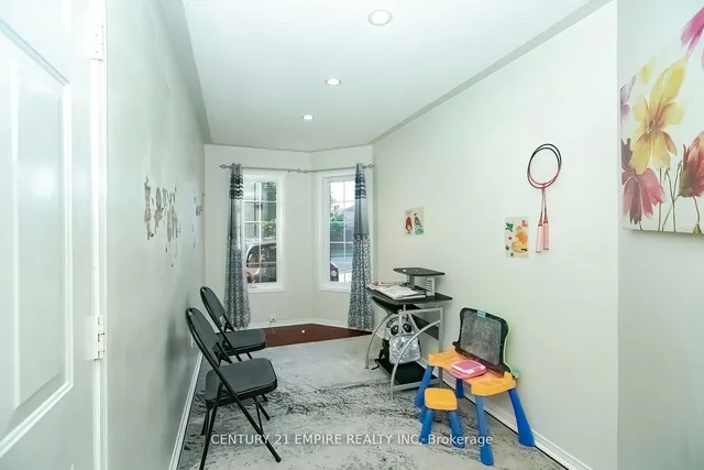 Additional image 4 of 4 Lake Louise Dr