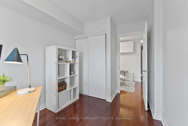 Additional image 25 of 60 Carr St Unit 11