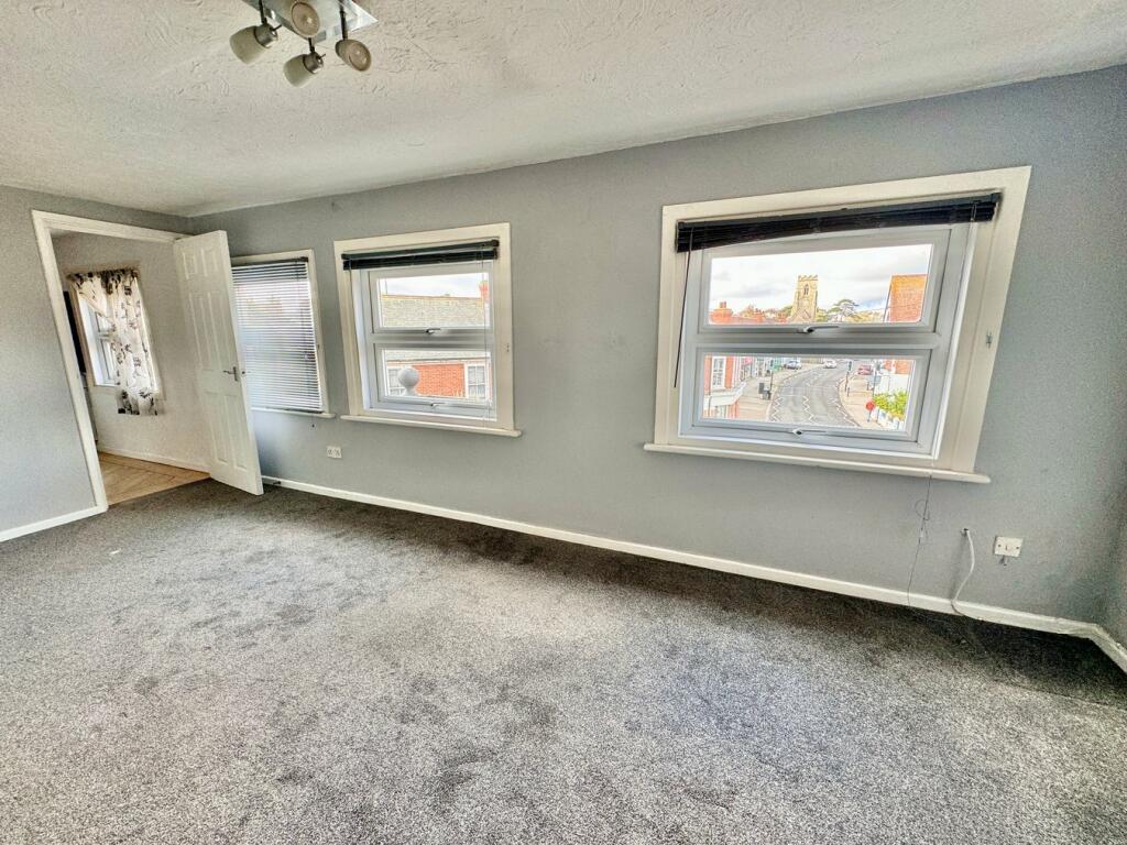 Additional image 4 of High Street, WALTON ON THE NAZE, CO14