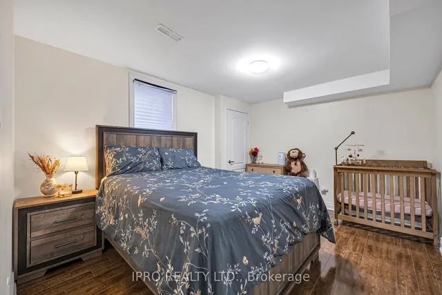 Additional image 36 of 66 Barr Cres