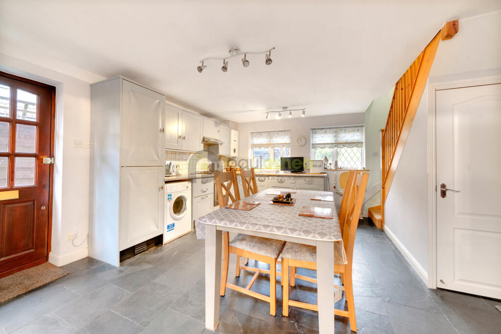 Additional image 20 of Farrers Place, Shirley Hills