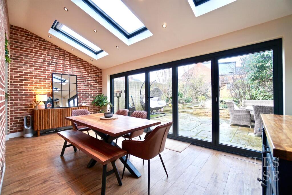 Additional image 5 of Lexden