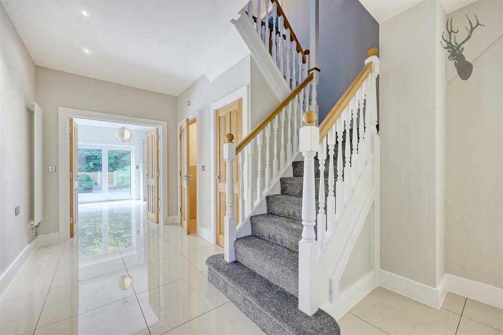 Additional image 12 of Woodside Place, Great Warley, Brentwood