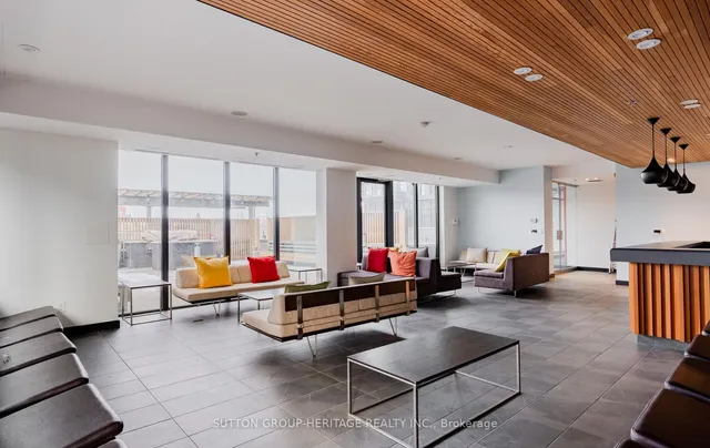 Additional image 23 of 8 Dovercourt Rd Unit 902