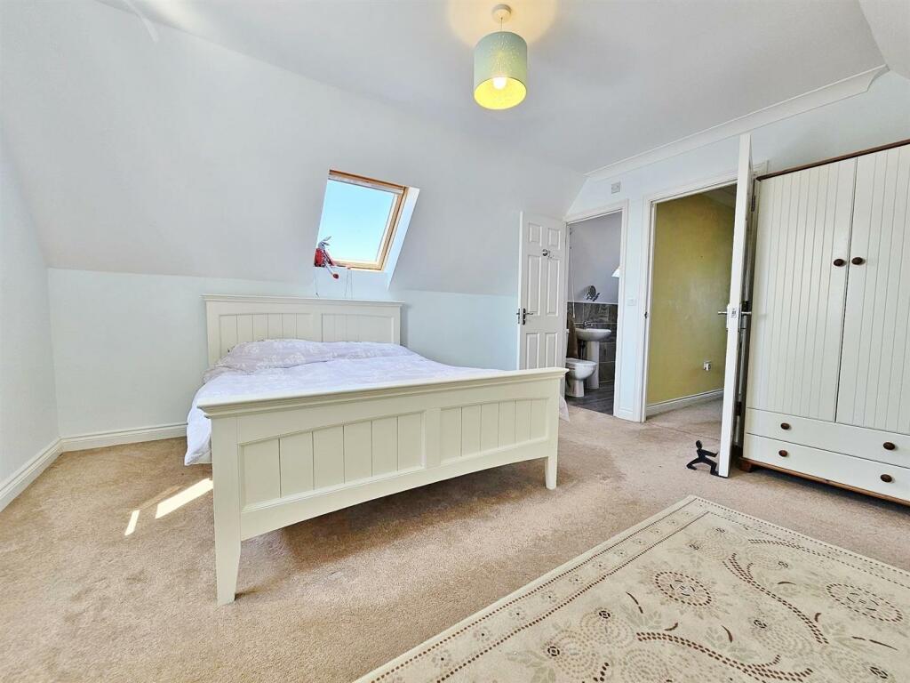 Additional image 22 of Third Avenue, Walton On The Naze