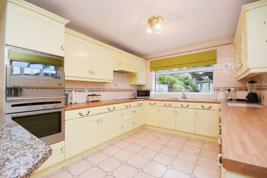 Additional image 18 of Lilford Road, Billericay