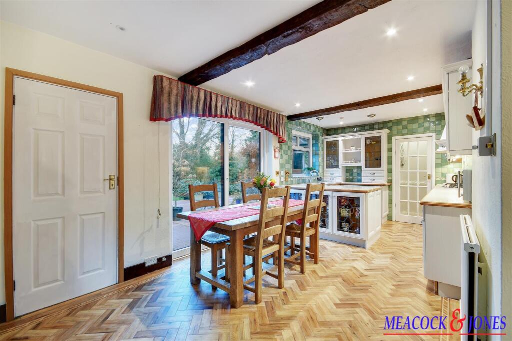 Additional image 11 of Challacombe Close, Hutton Mount, Brentwood