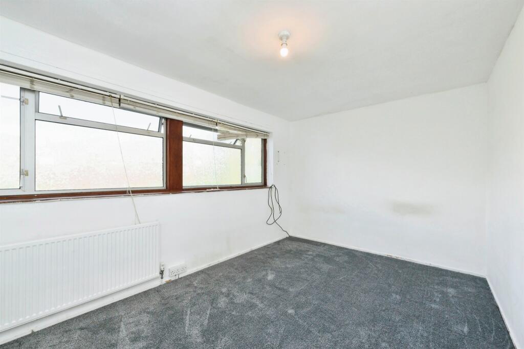 Additional image 8 of Little Pynchons, HARLOW