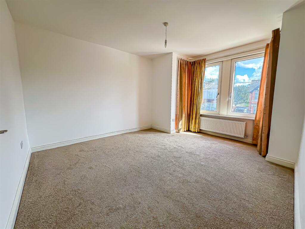 Additional image 10 of Wellesley Road, Clacton-On-Sea