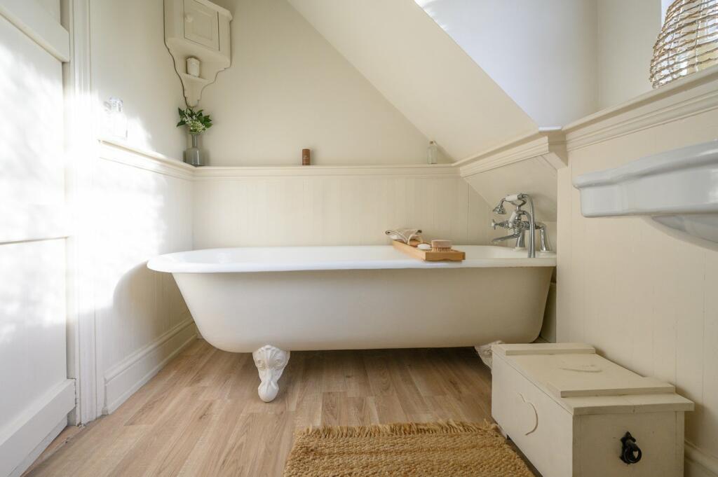 Additional image 22 of Whitby Avenue, Ingrave, Brentwood, CM13