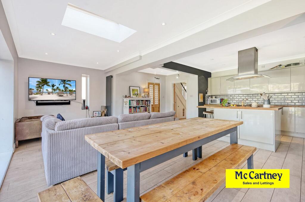 Additional image 12 of Burns Crescent, Chelmsford, CM2