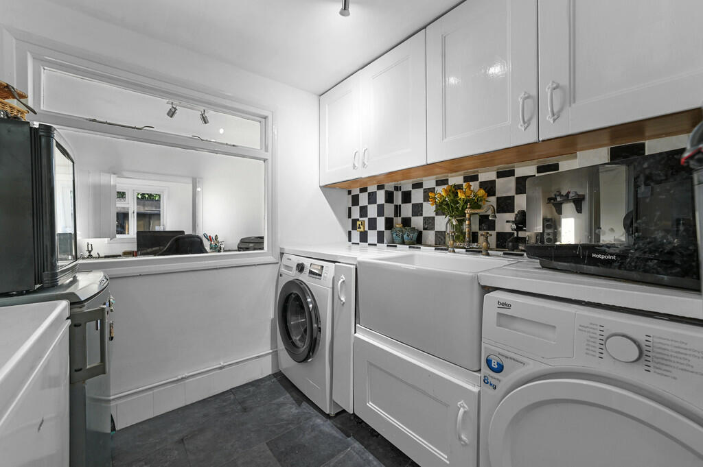 Additional image 24 of Harwich Road, Great Oakley