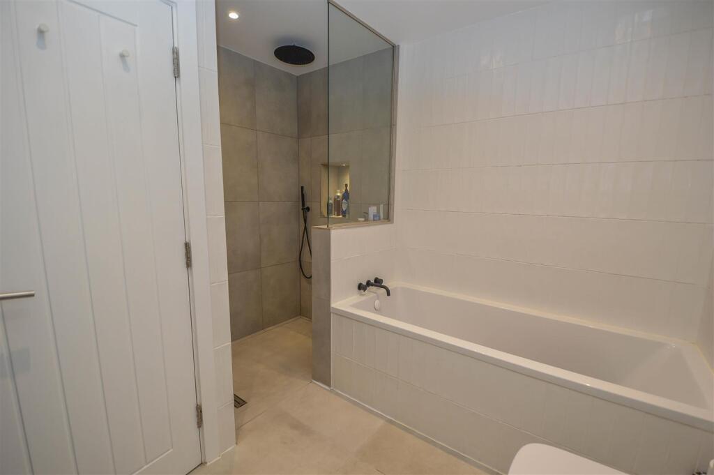 Additional image 19 of St. Nicholas Grove, Ingrave, Brentwood