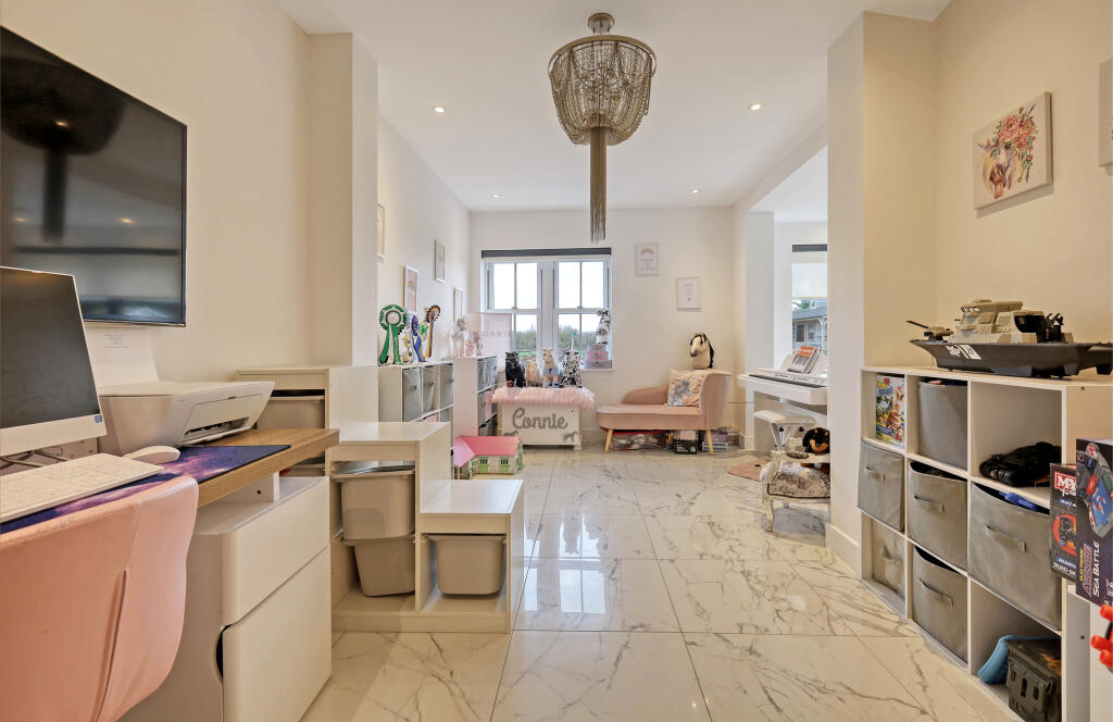 Additional image 12 of Marks Farm Lane, Rettendon Common