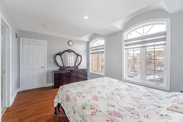 Additional image 37 of 6 Arctic Fox Cres