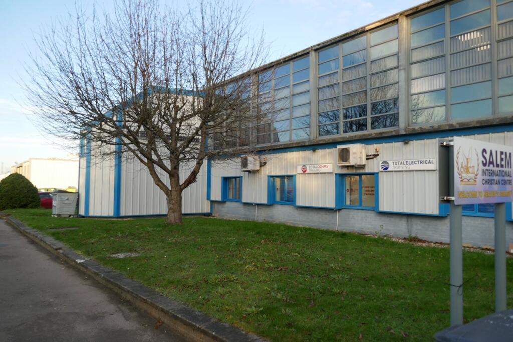 Additional image 8 of Unit 13, New Horizon Business Cente, Barrows Road, Harlow, CM19 5FN