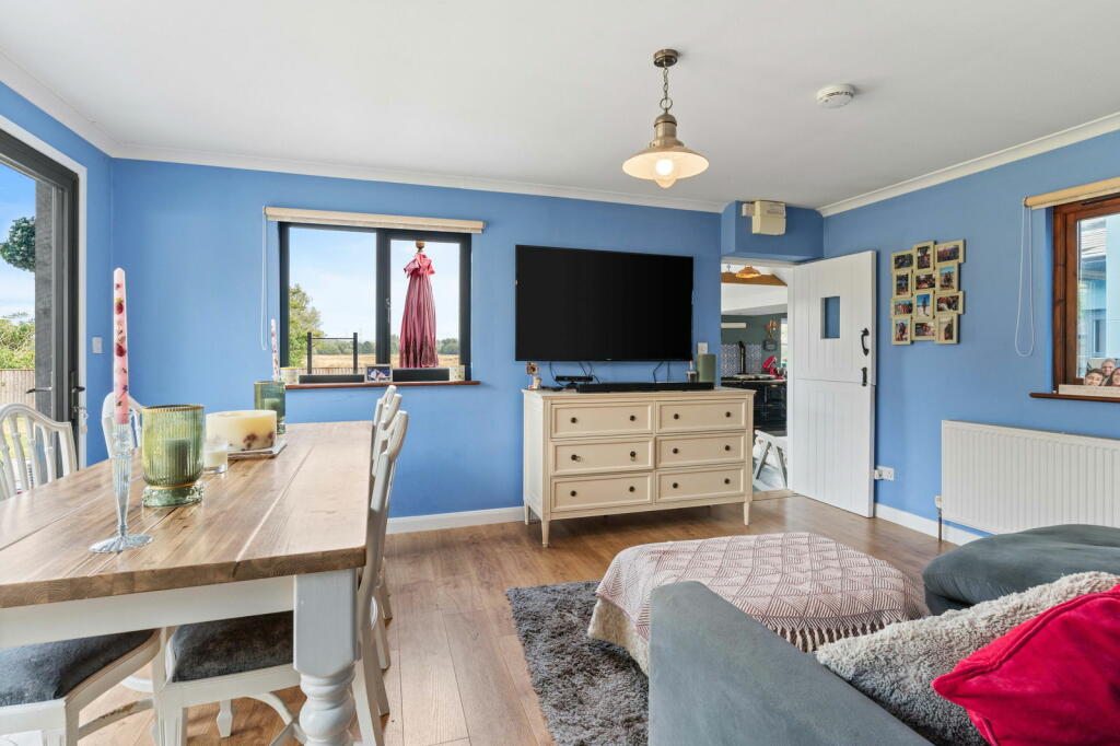 Additional image 17 of Brook End Road South, Chelmsford