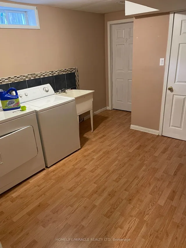 Additional image 19 of 26 Penbridge Circ