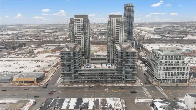 Additional image 35 of 17 Zorra St Unit 1608