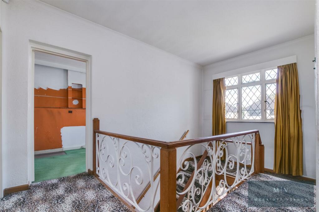 Additional image 10 of North Down, Sanderstead, CR2