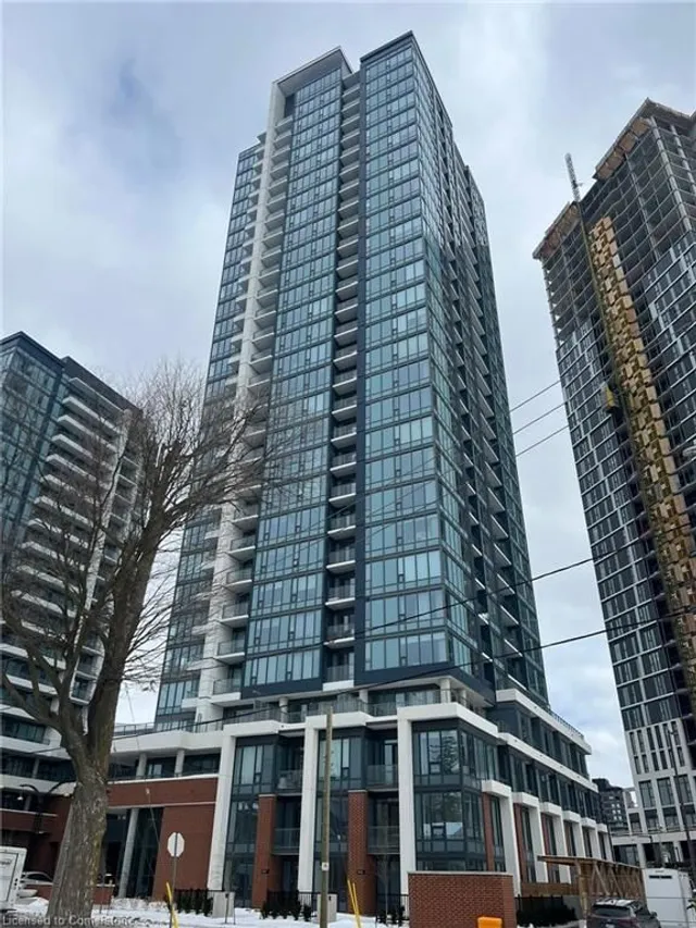 15 Wellington St Unit 204