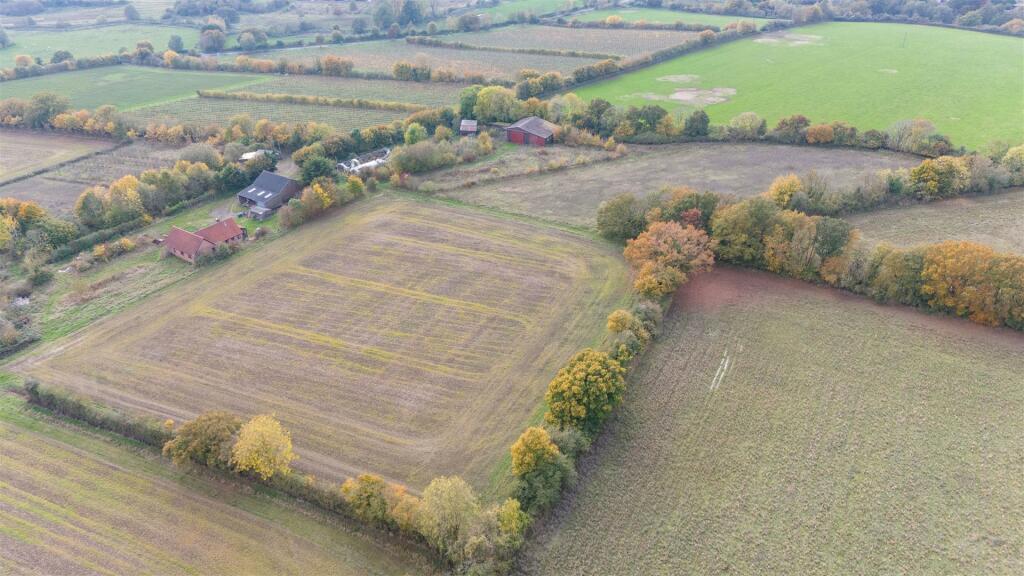 Additional image 19 of East Barn at Hedgerows Farm, Brent Eleigh, Suffolk