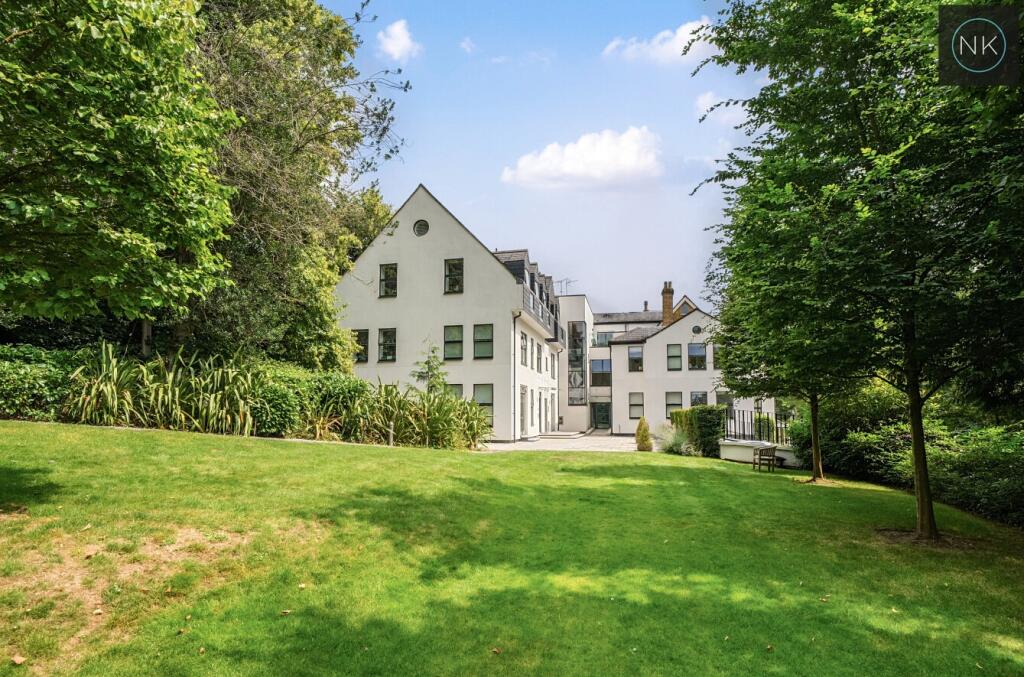 Additional image 32 of Coopers Court, Piercing Hill, Theydon Bois, Epping, Essex, CM16