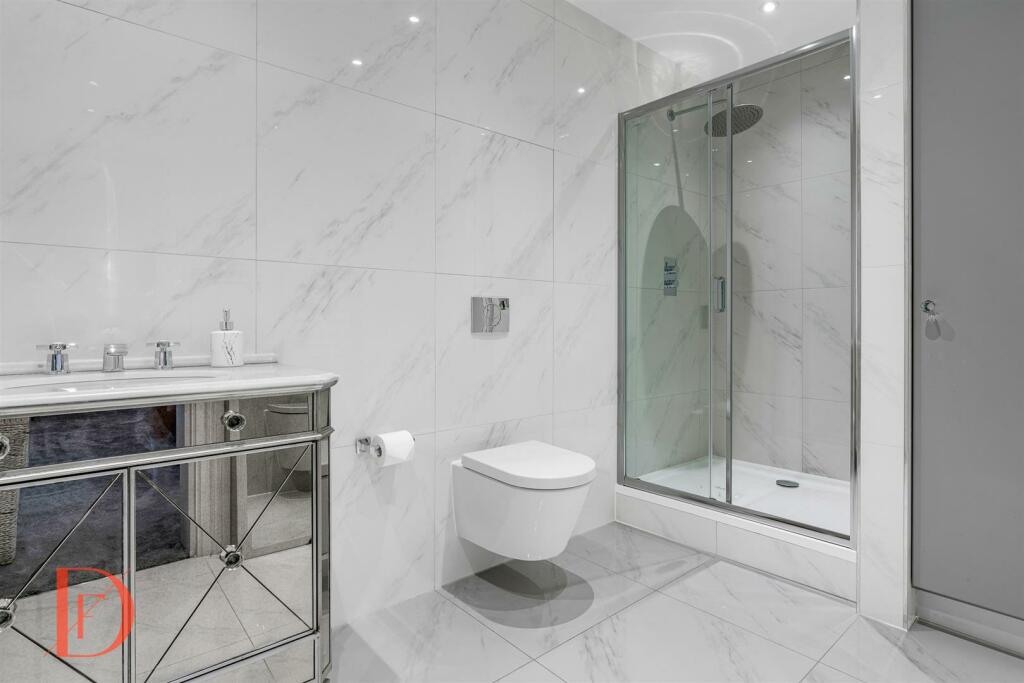 Additional image 25 of Coopersale Lane, Theydon Bois