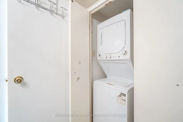 Additional image 27 of 10 QUEENS Quay Unit 1510