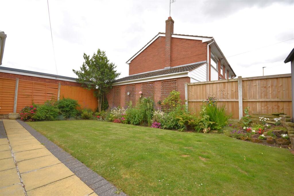Additional image 17 of Merton Close, Neston